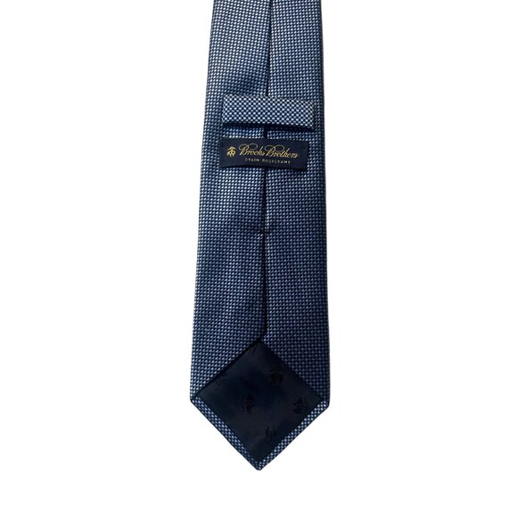 Brooks Brothers Blue Stain Resistant Silk Tie Made In USA - Picture 4 of 6